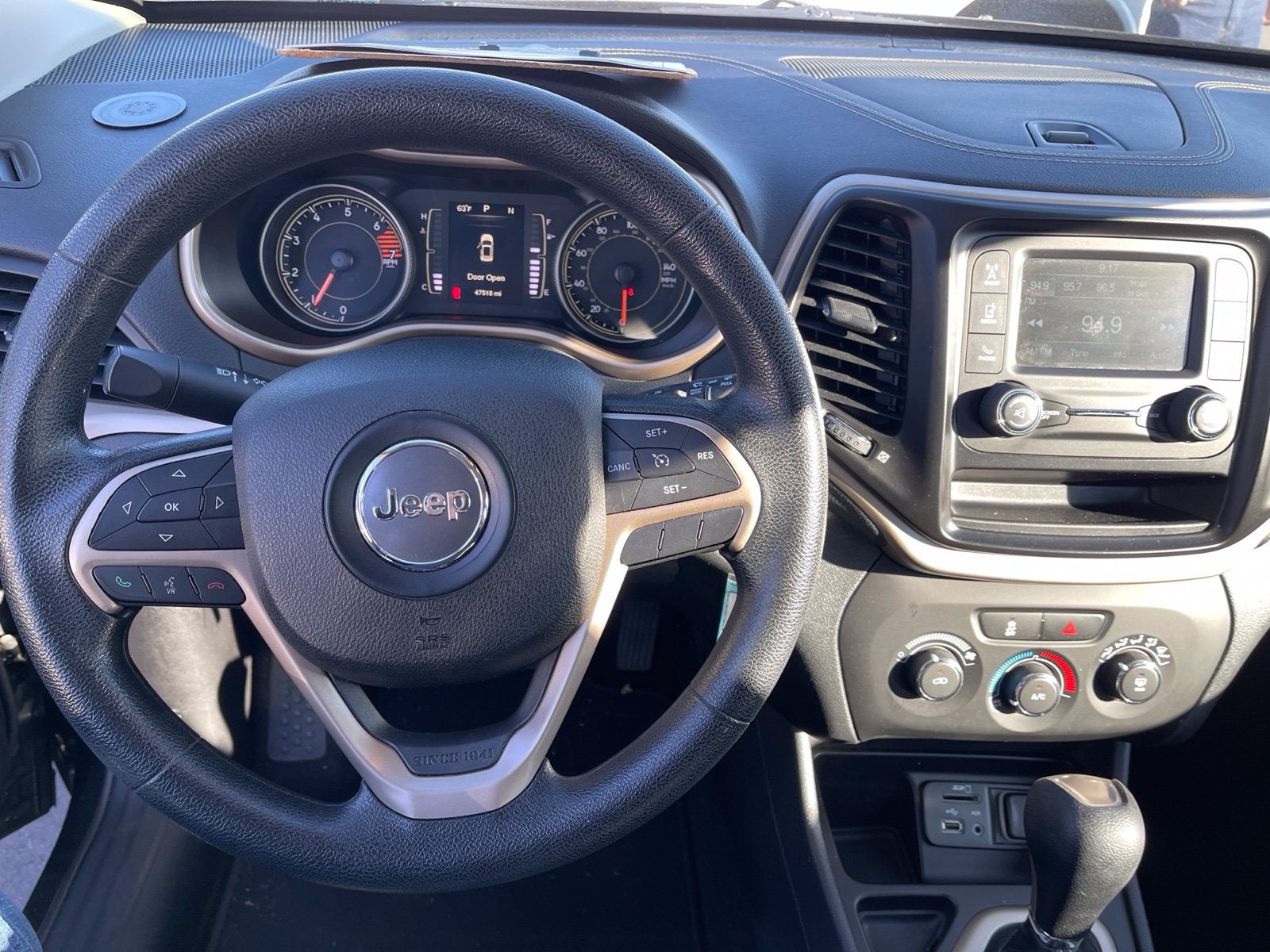 2016 Jeep Cherokee Sport
