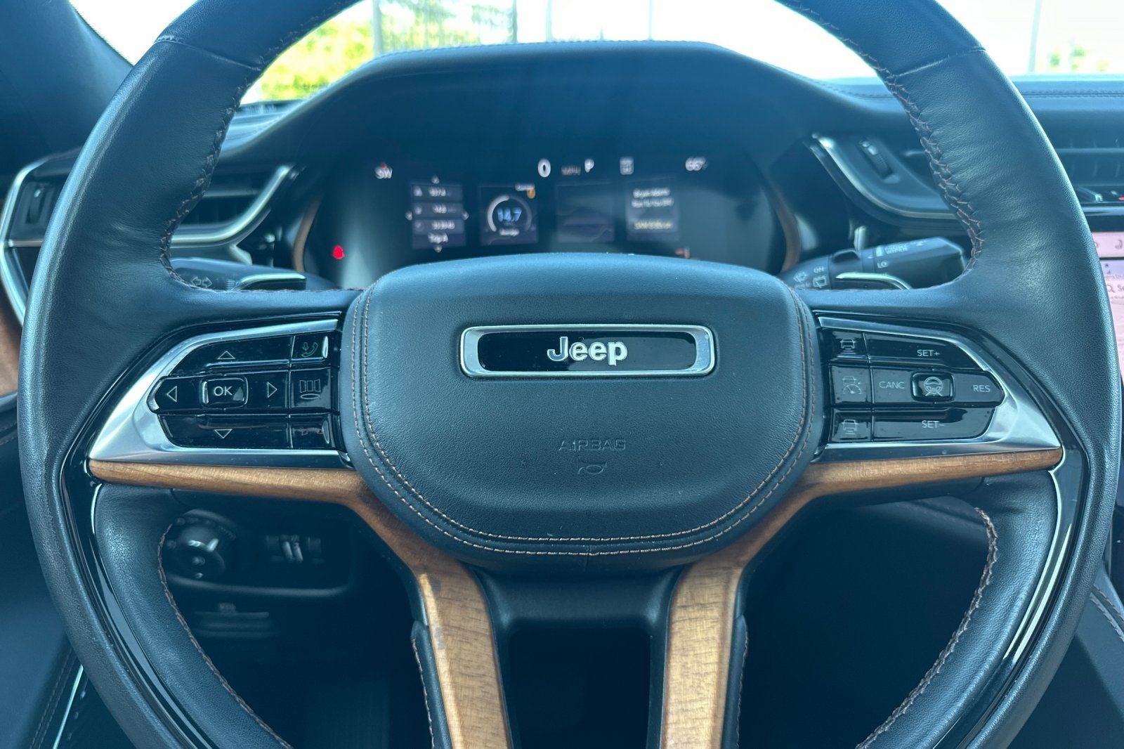 2022 Jeep Grand Cherokee L Summit