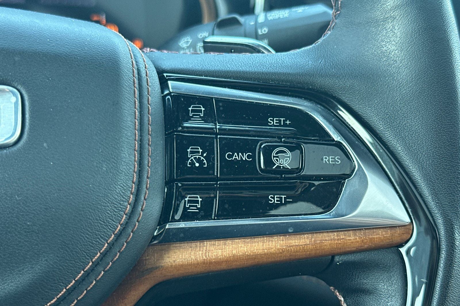 2022 Jeep Grand Cherokee L Summit