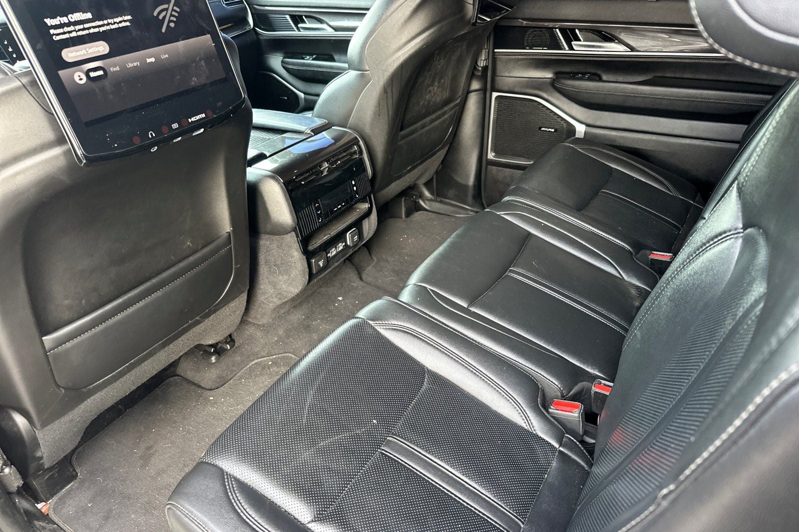 2023 Jeep Wagoneer Base