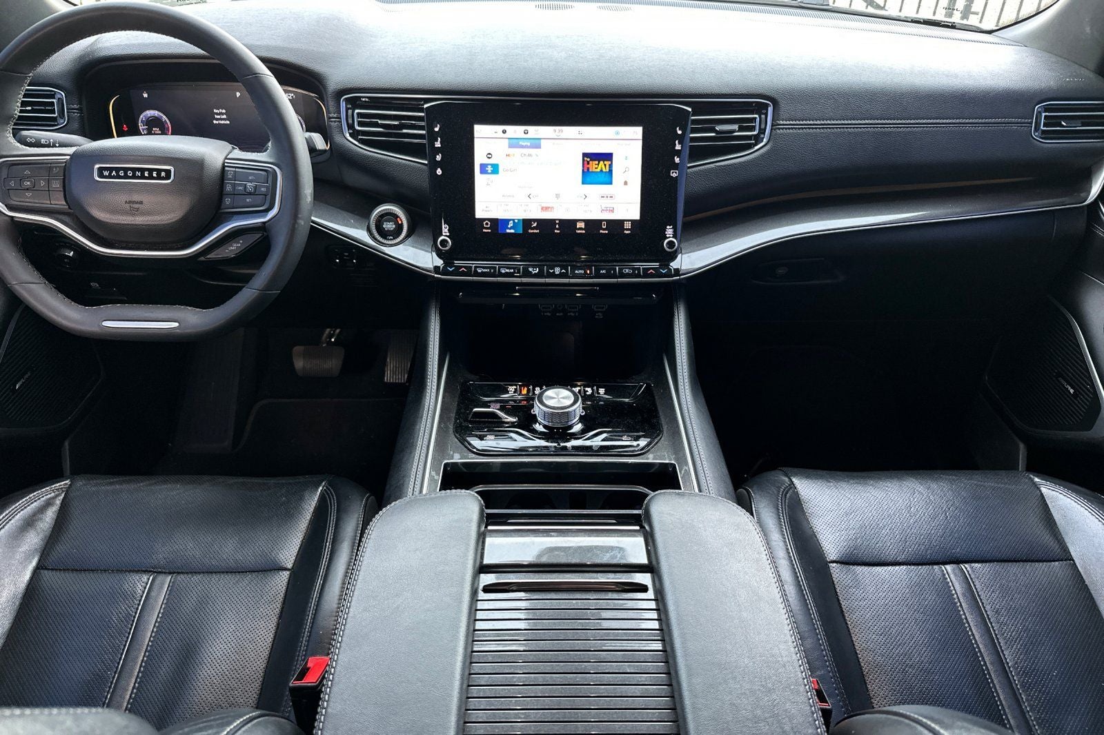 2023 Jeep Wagoneer Base