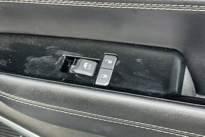 2023 Jeep Wagoneer Base