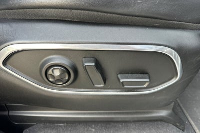 2023 Jeep Wagoneer Base