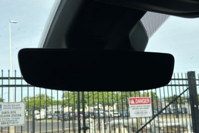 2023 Jeep Wagoneer Base