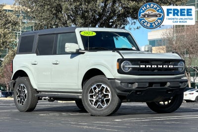 2023 Ford Bronco Base
