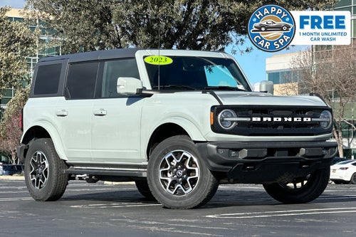 2023 Ford Bronco Base