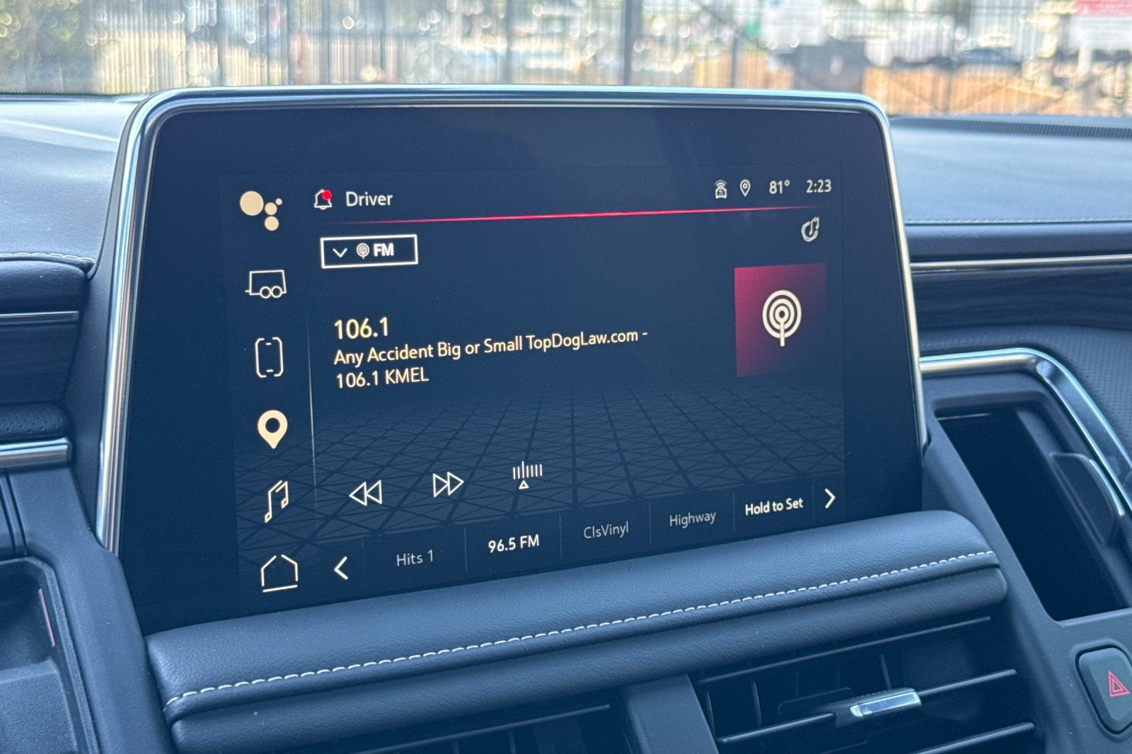 2023 GMC Yukon XL SLT