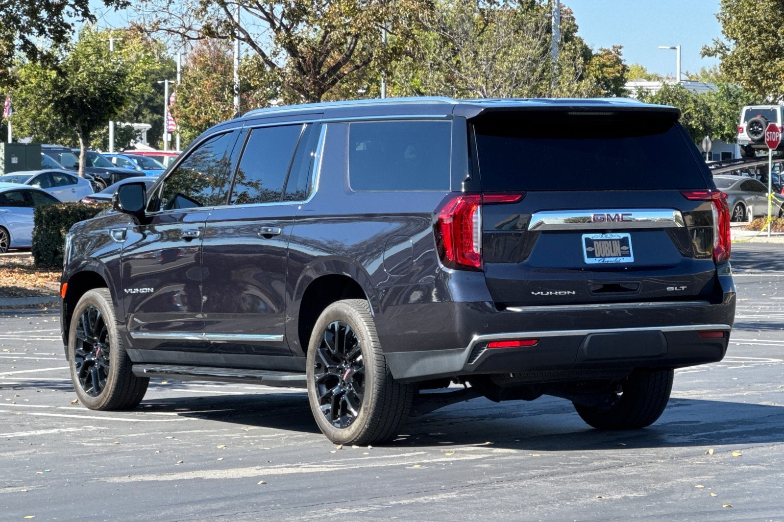 2023 GMC Yukon XL SLT
