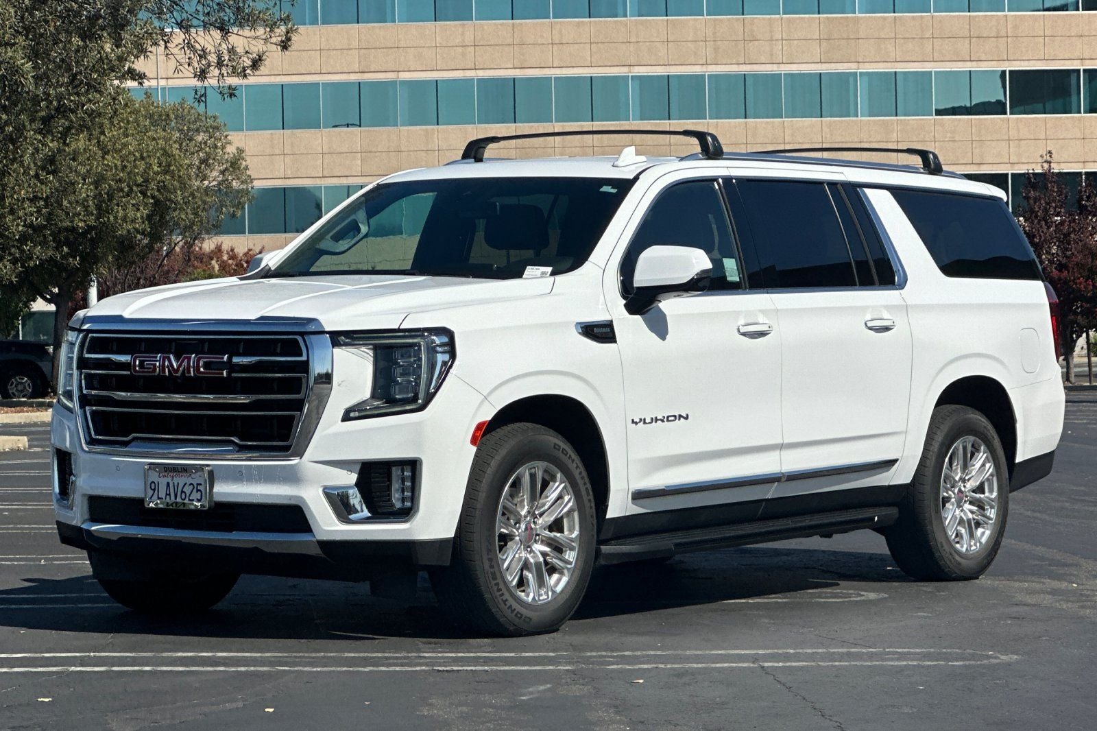 2024 GMC Yukon XL SLT