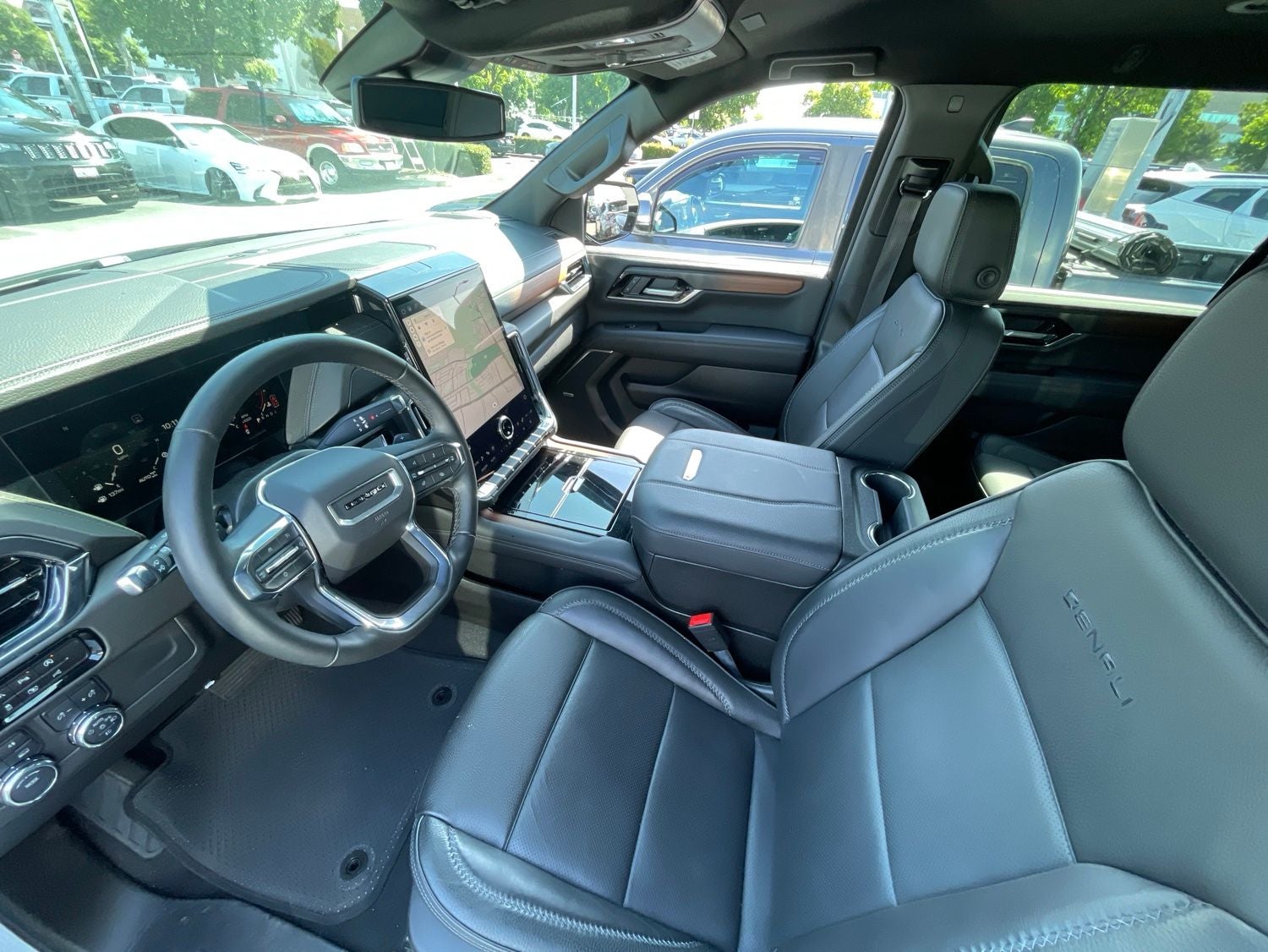 2025 GMC Yukon XL Denali