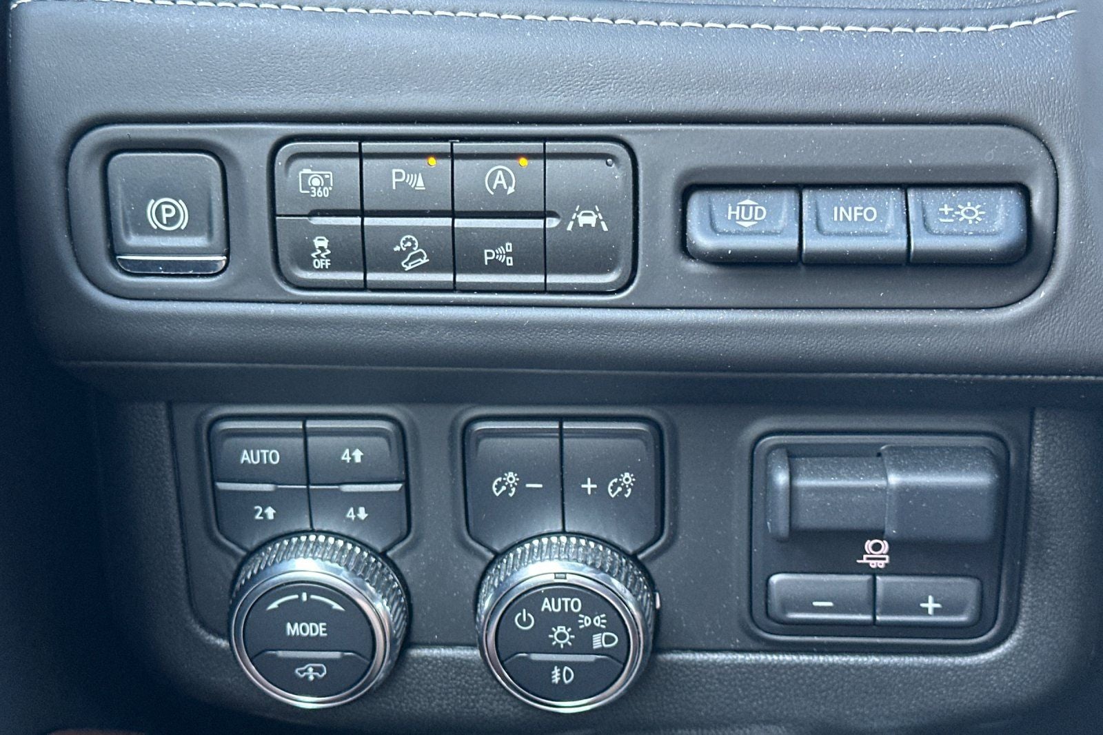 2024 GMC Yukon XL Denali Ultimate