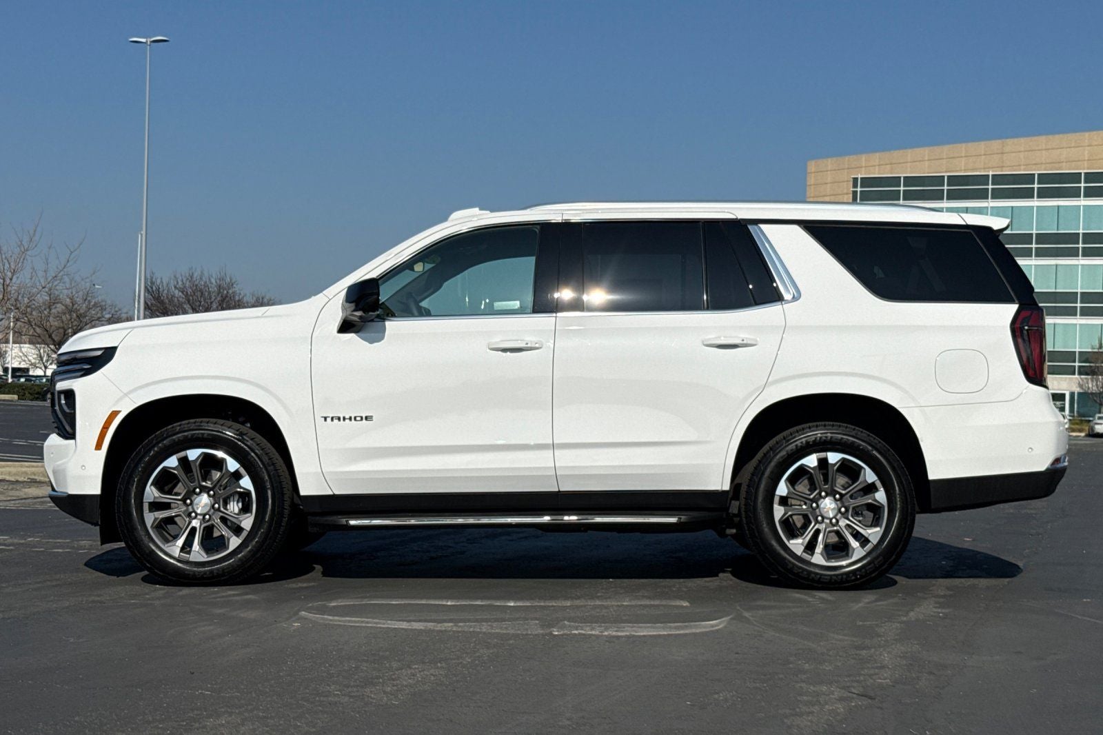 2025 Chevrolet Tahoe LS