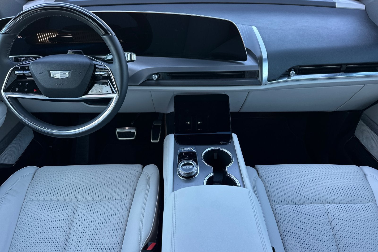 2026 Cadillac VISTIQ Luxury