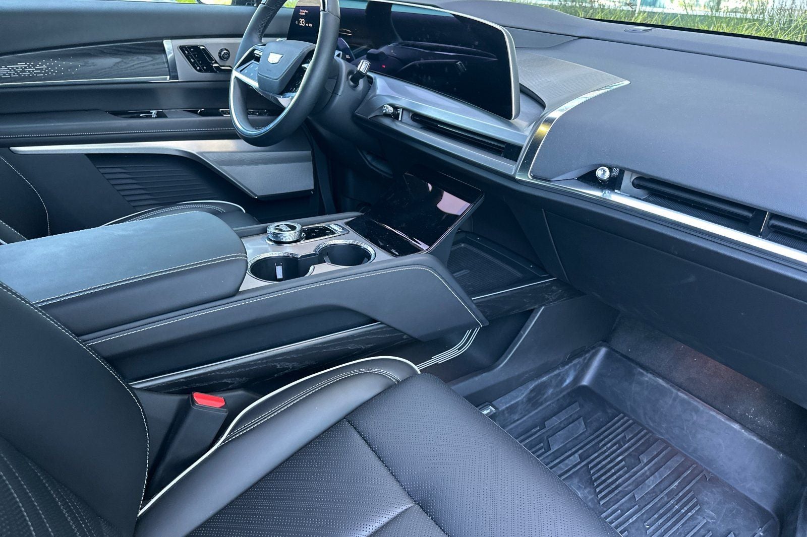 2026 Cadillac VISTIQ Platinum