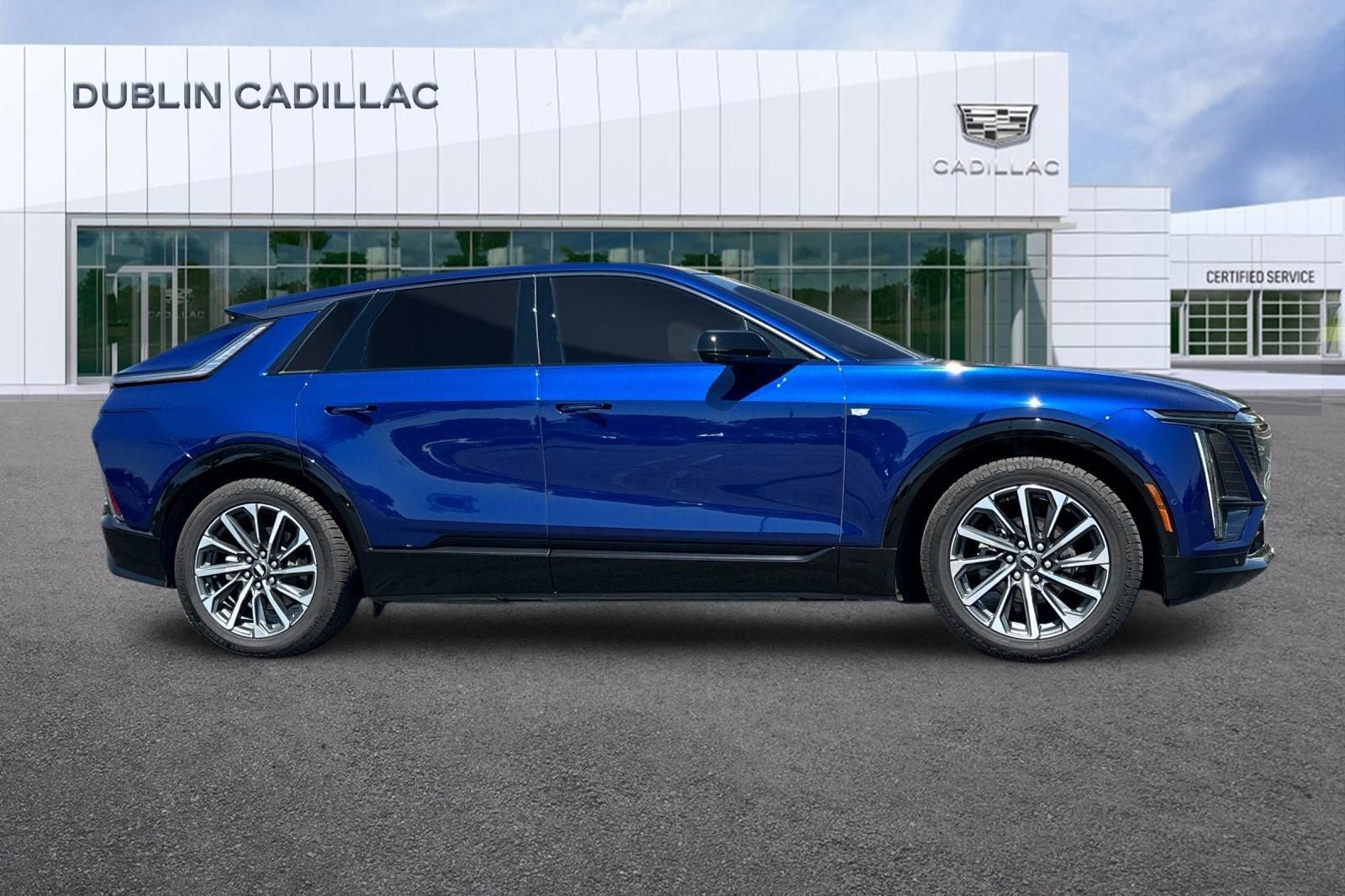2024 Cadillac LYRIQ Sport