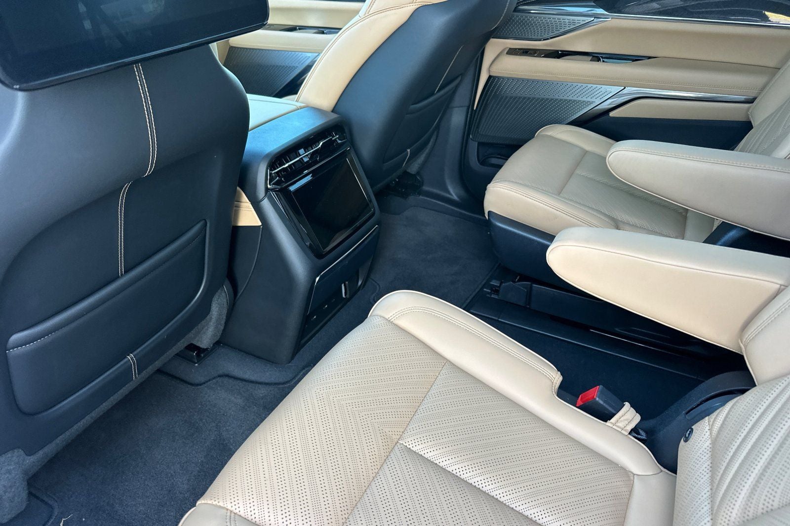 2026 Cadillac ESCALADE IQL Premium Sport