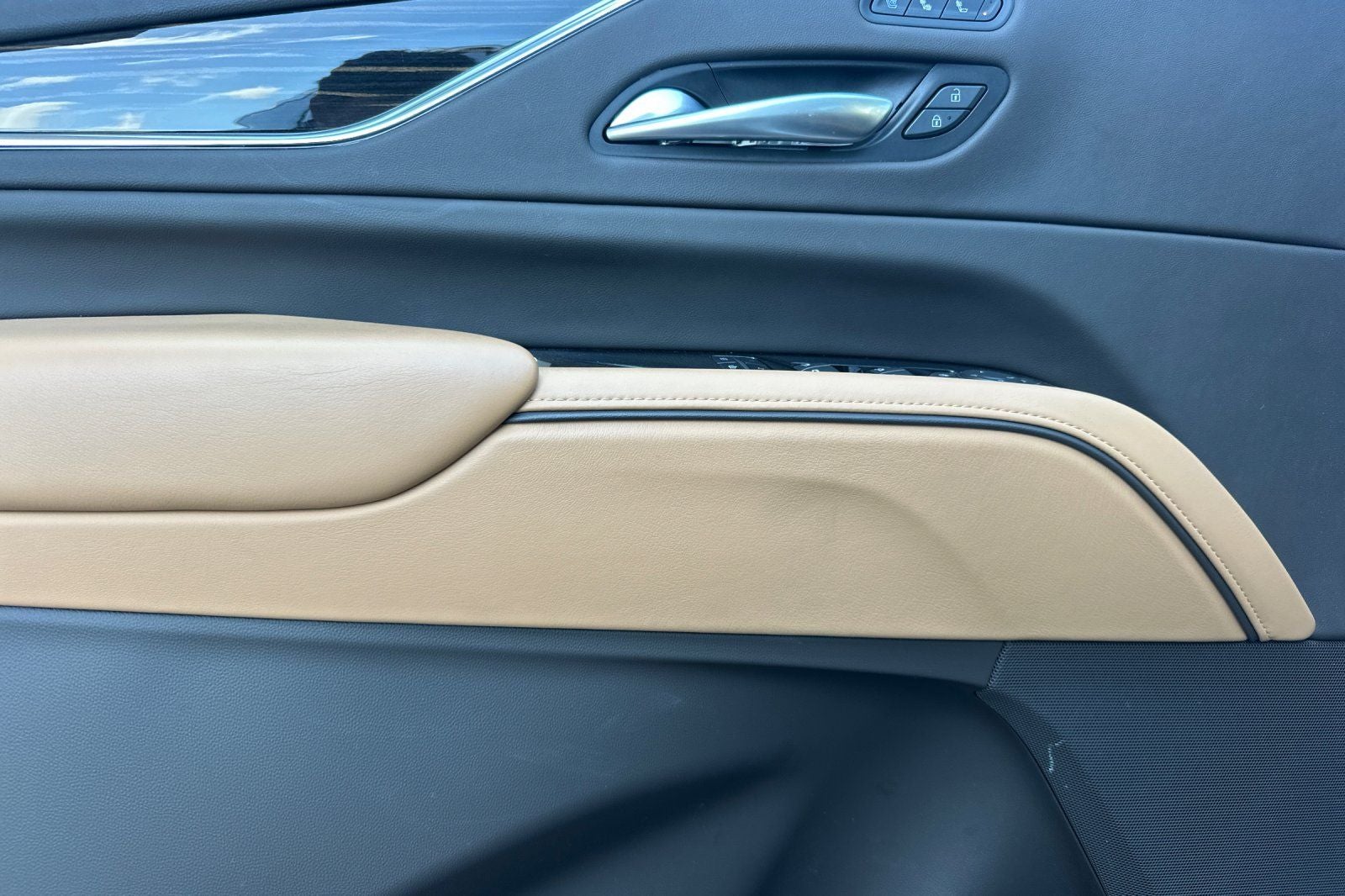 2023 Cadillac Escalade ESV Sport