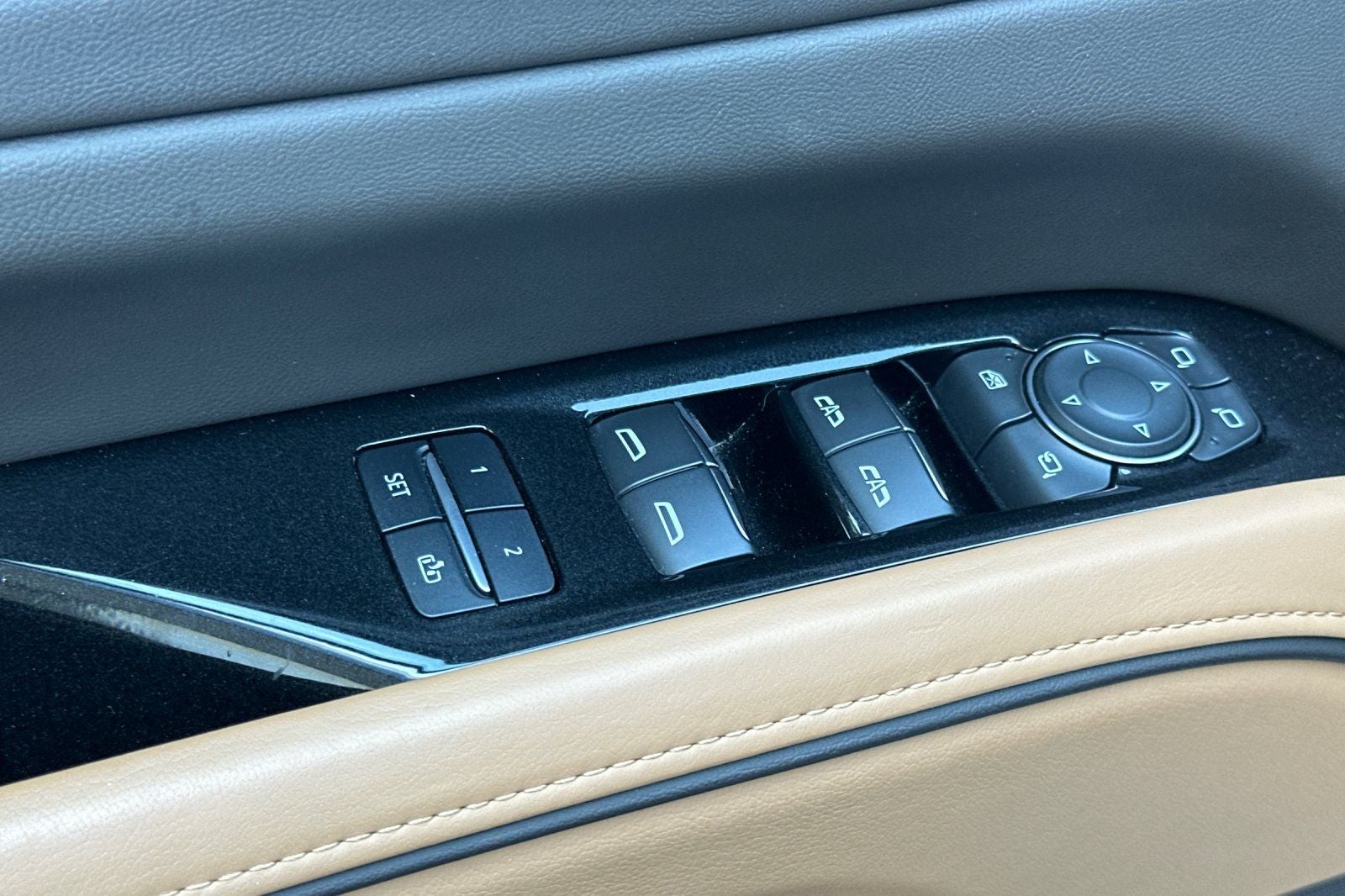 2023 Cadillac Escalade ESV Sport