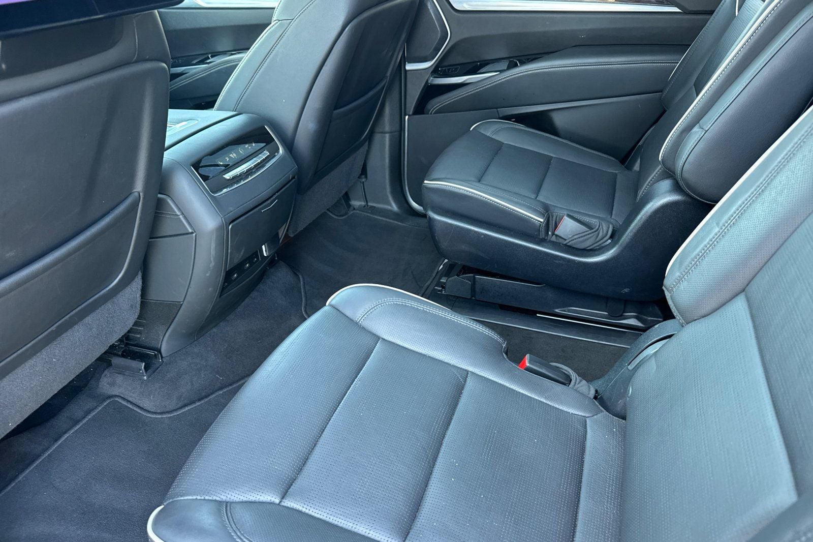 2025 Cadillac Escalade Premium Luxury