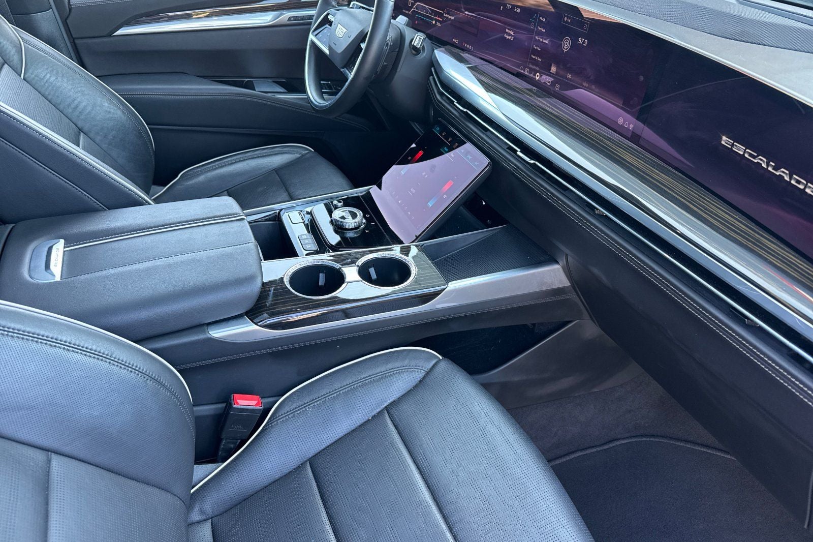 2025 Cadillac Escalade Premium Luxury
