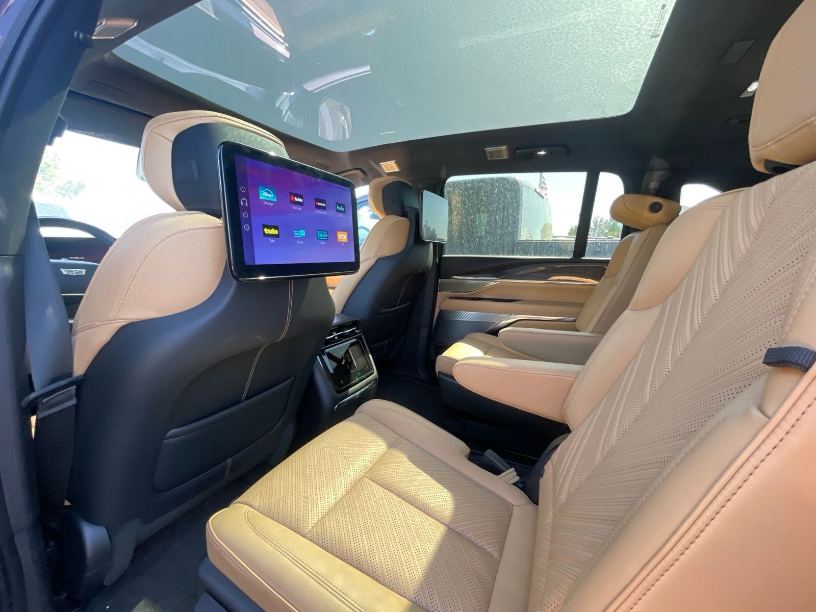 2026 Cadillac ESCALADE IQ Premium Sport