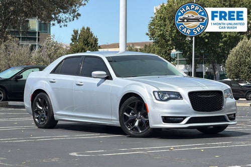 2022 Chrysler 300 Touring