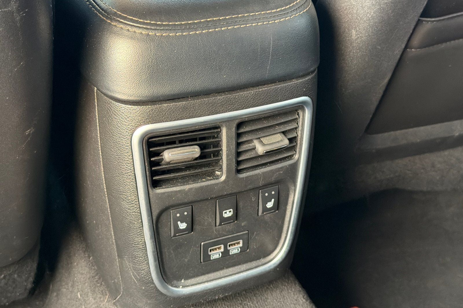 2022 Chrysler 300 Touring