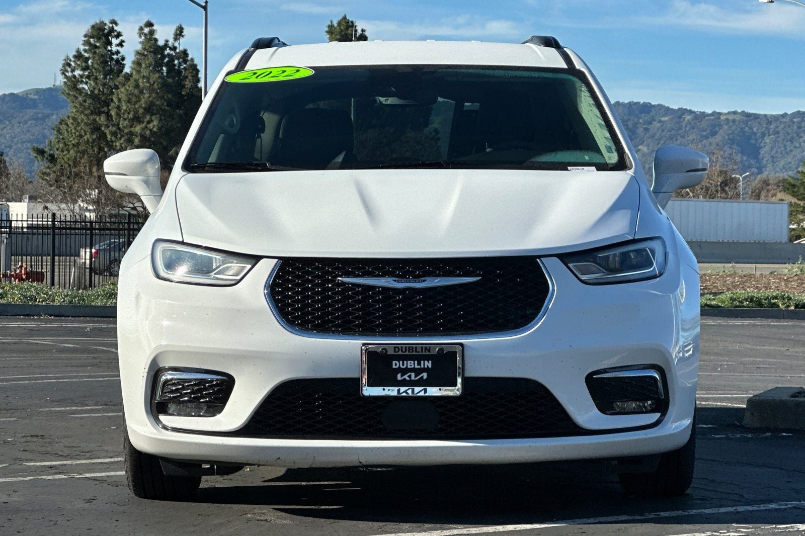 2022 Chrysler Pacifica Touring L