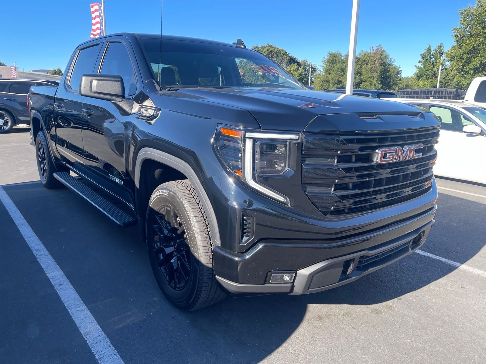 2025 GMC Sierra 1500 Elevation