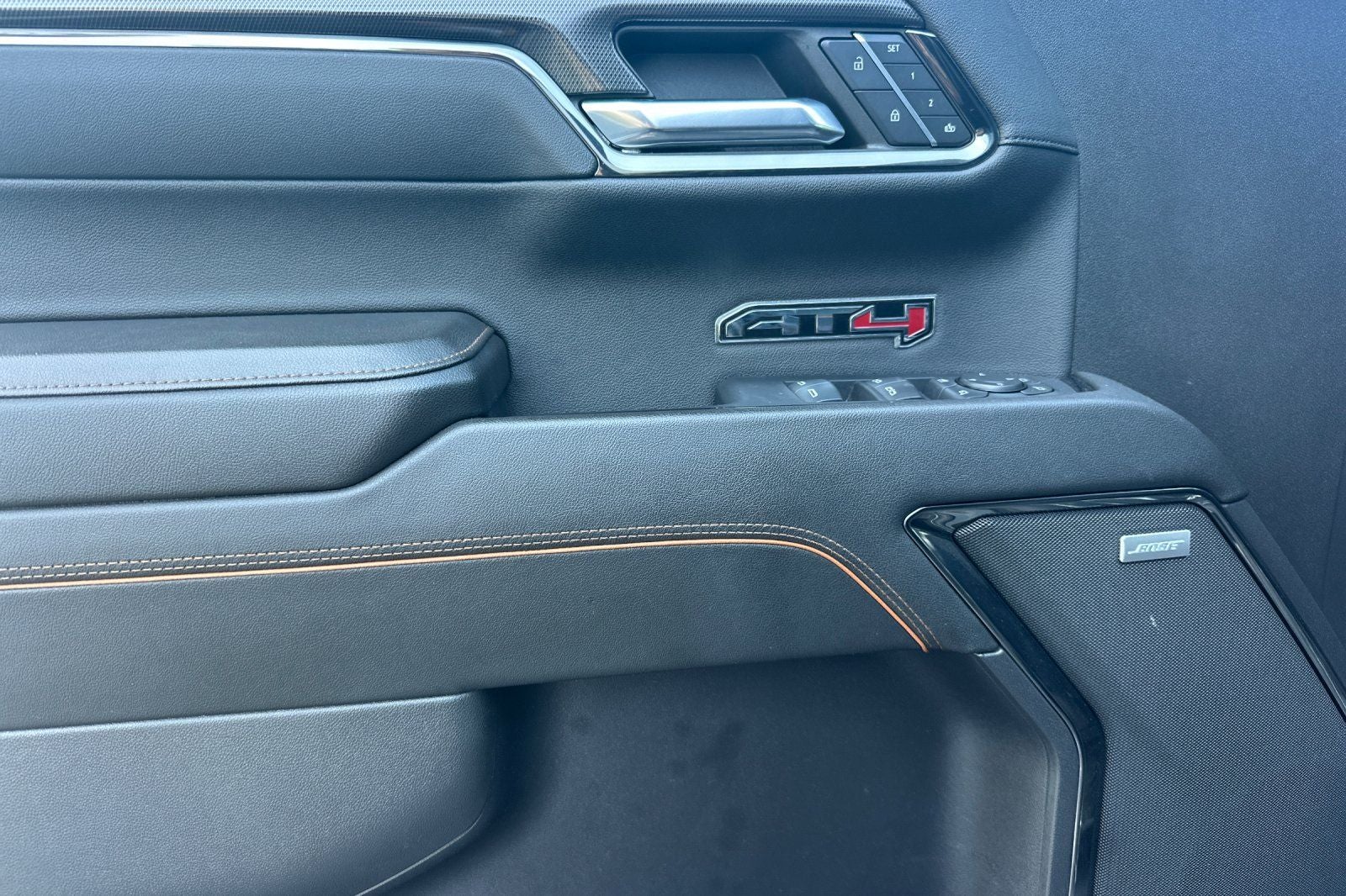 2024 GMC Sierra 1500 AT4