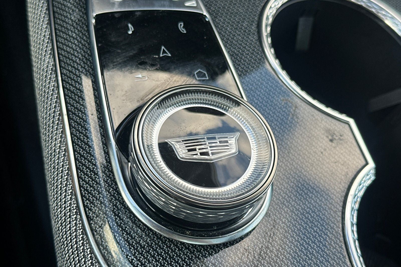 2025 Cadillac OPTIQ Sport 2