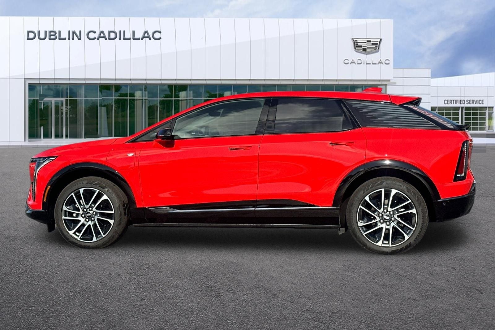 2025 Cadillac OPTIQ Sport 2
