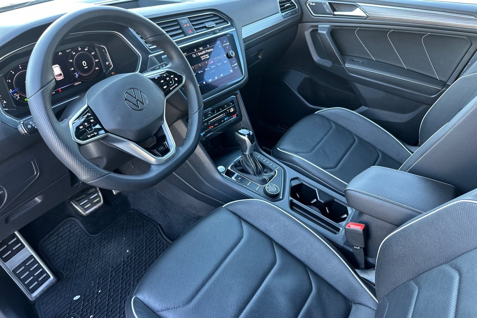 2022 Volkswagen Tiguan 2.0T SEL R-Line