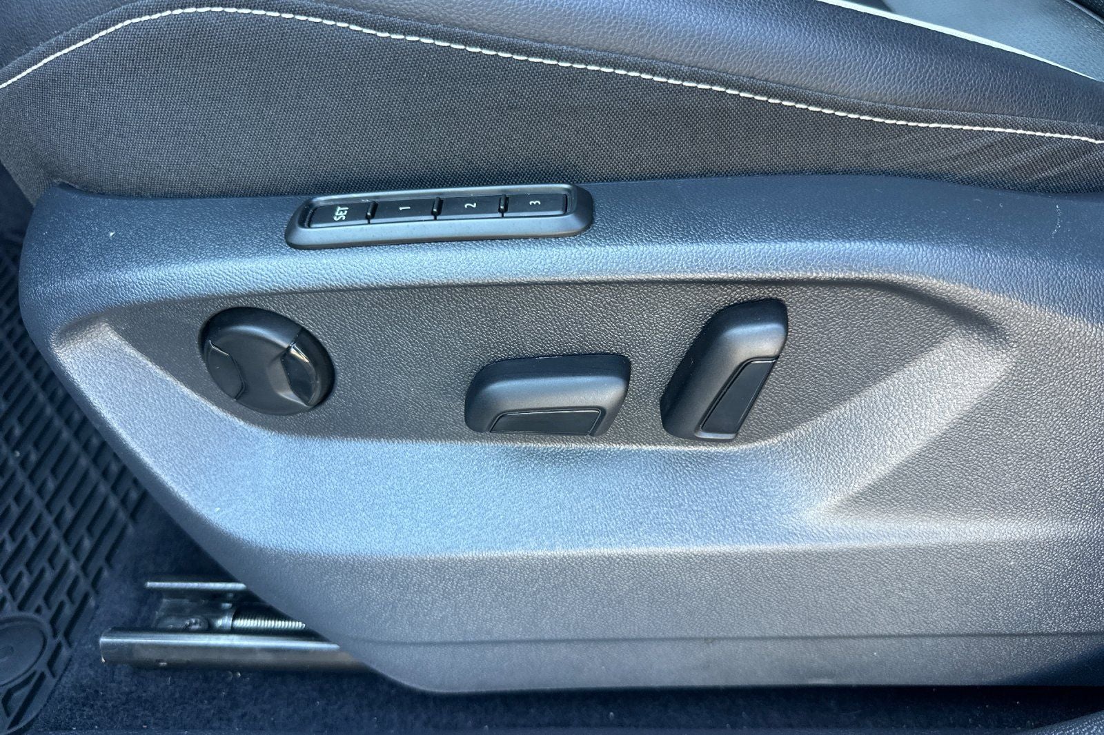 2022 Volkswagen Tiguan 2.0T SEL R-Line