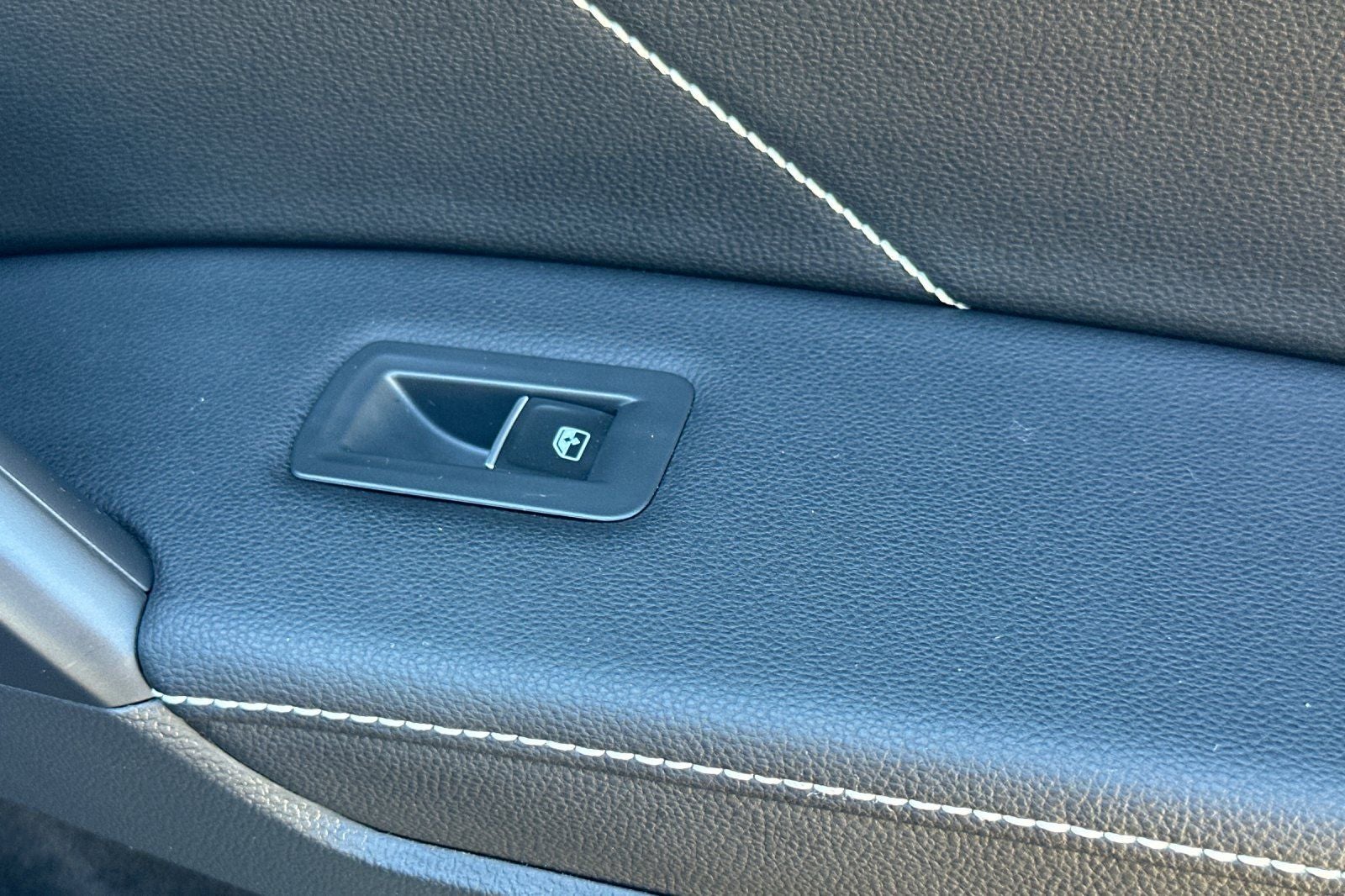 2022 Volkswagen Tiguan 2.0T SEL R-Line