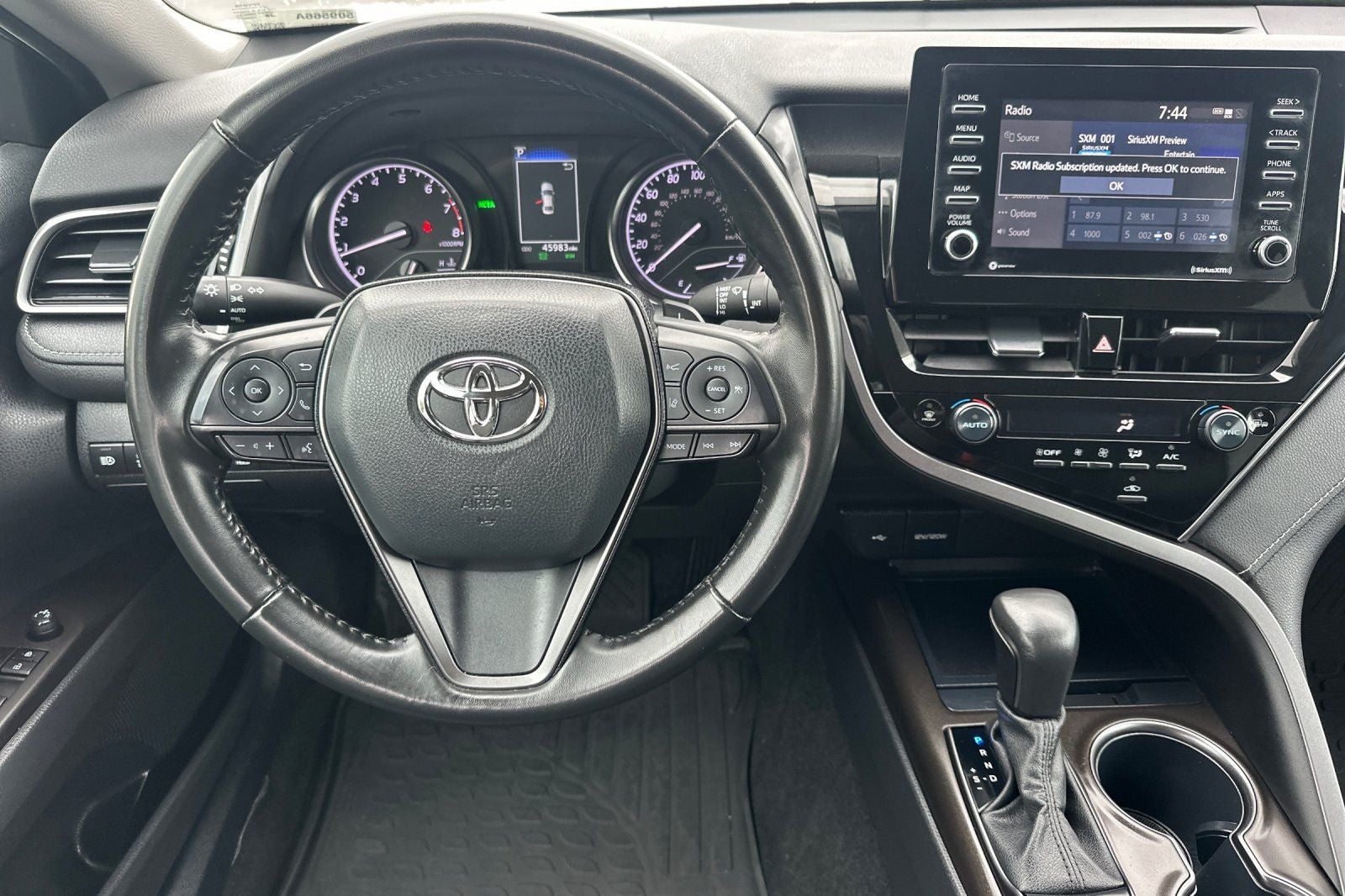 2023 Toyota Camry SE