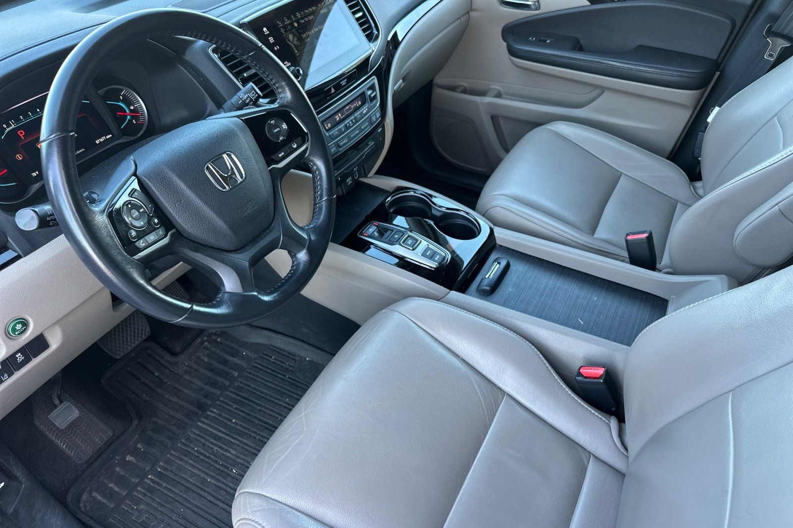 2019 Honda Pilot Touring 8 Passenger