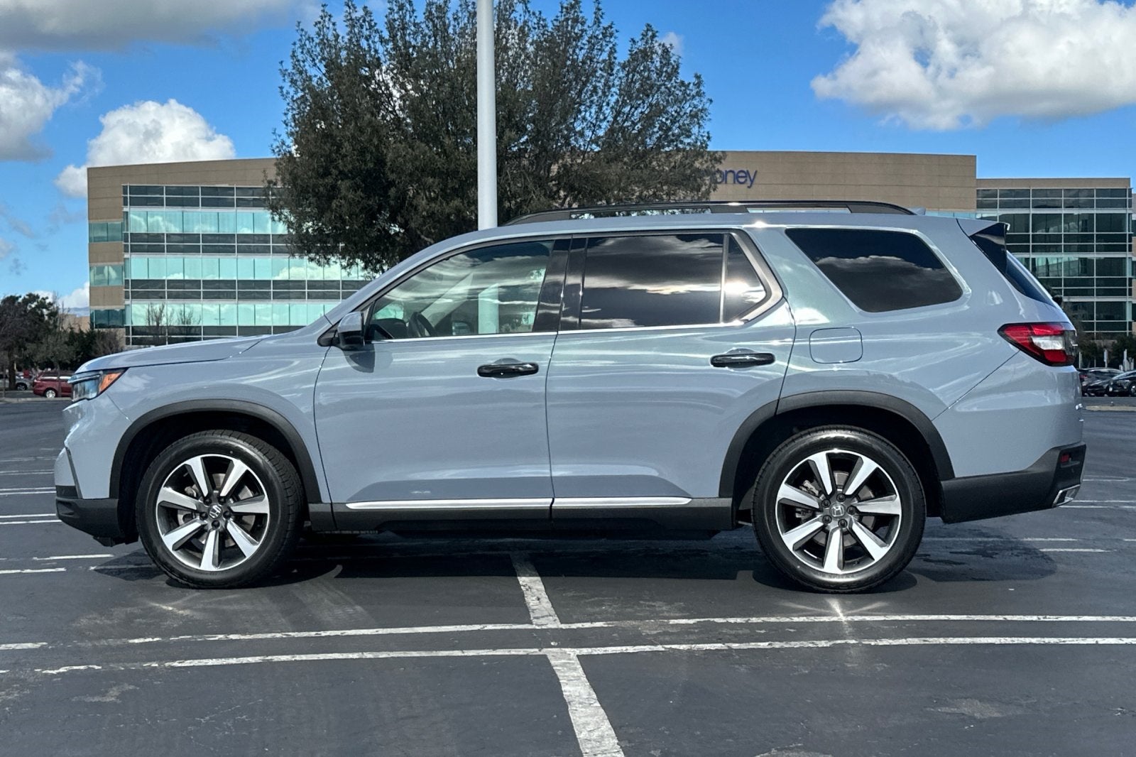 2023 Honda Pilot Elite