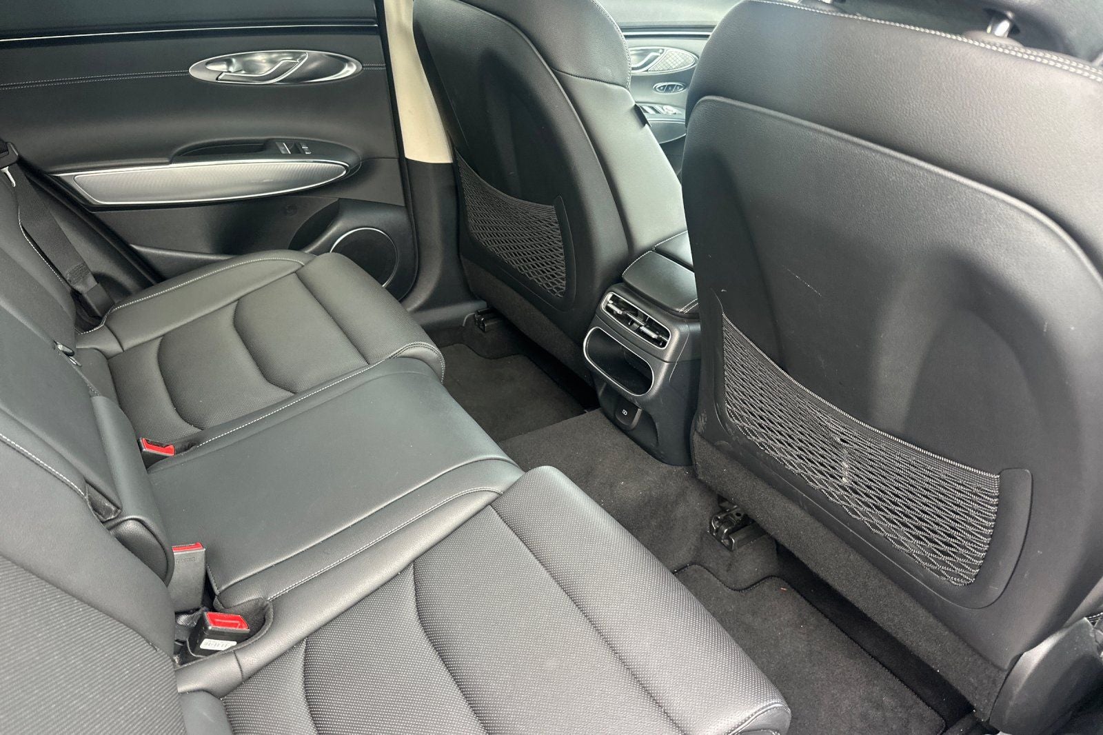 2024 Genesis GV70 2.5T