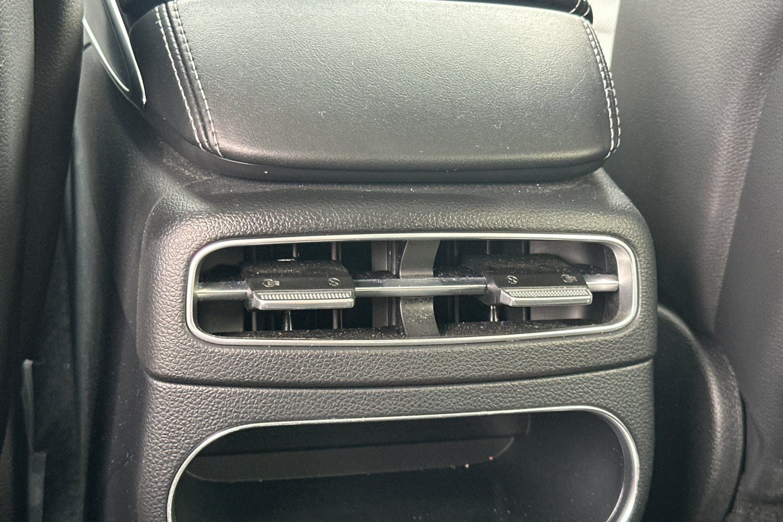 2024 Genesis GV70 2.5T