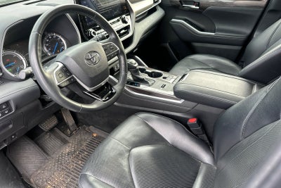 2022 Toyota Highlander Hybrid Limited
