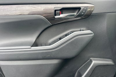 2022 Toyota Highlander Hybrid Limited