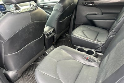 2022 Toyota Highlander Hybrid Limited