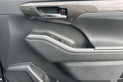 2022 Toyota Highlander Hybrid Limited