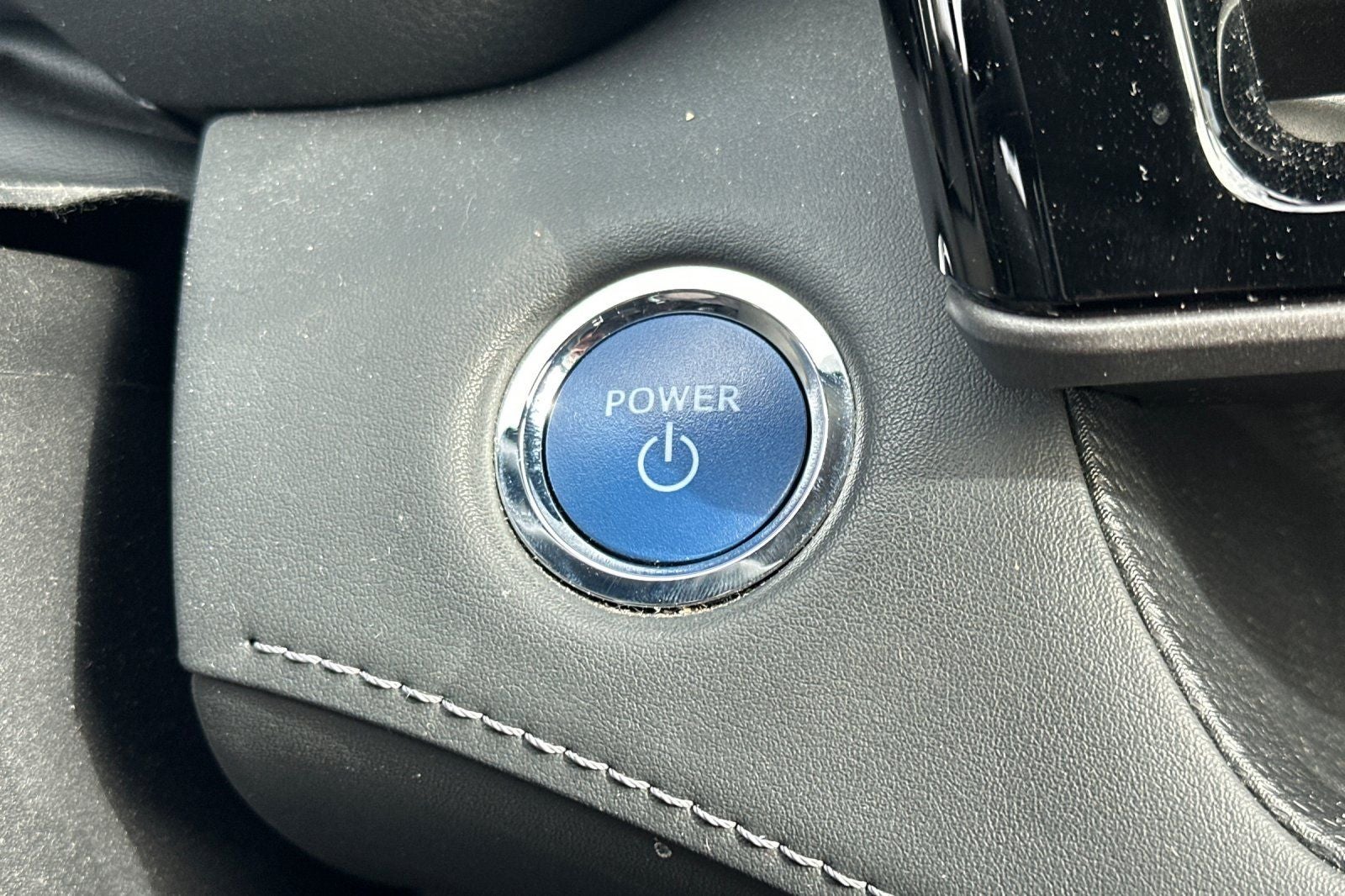 2022 Toyota Highlander Hybrid Limited