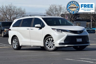 2025 Toyota Sienna Limited 7 Passenger