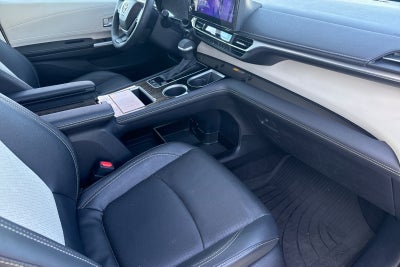 2025 Toyota Sienna Limited 7 Passenger