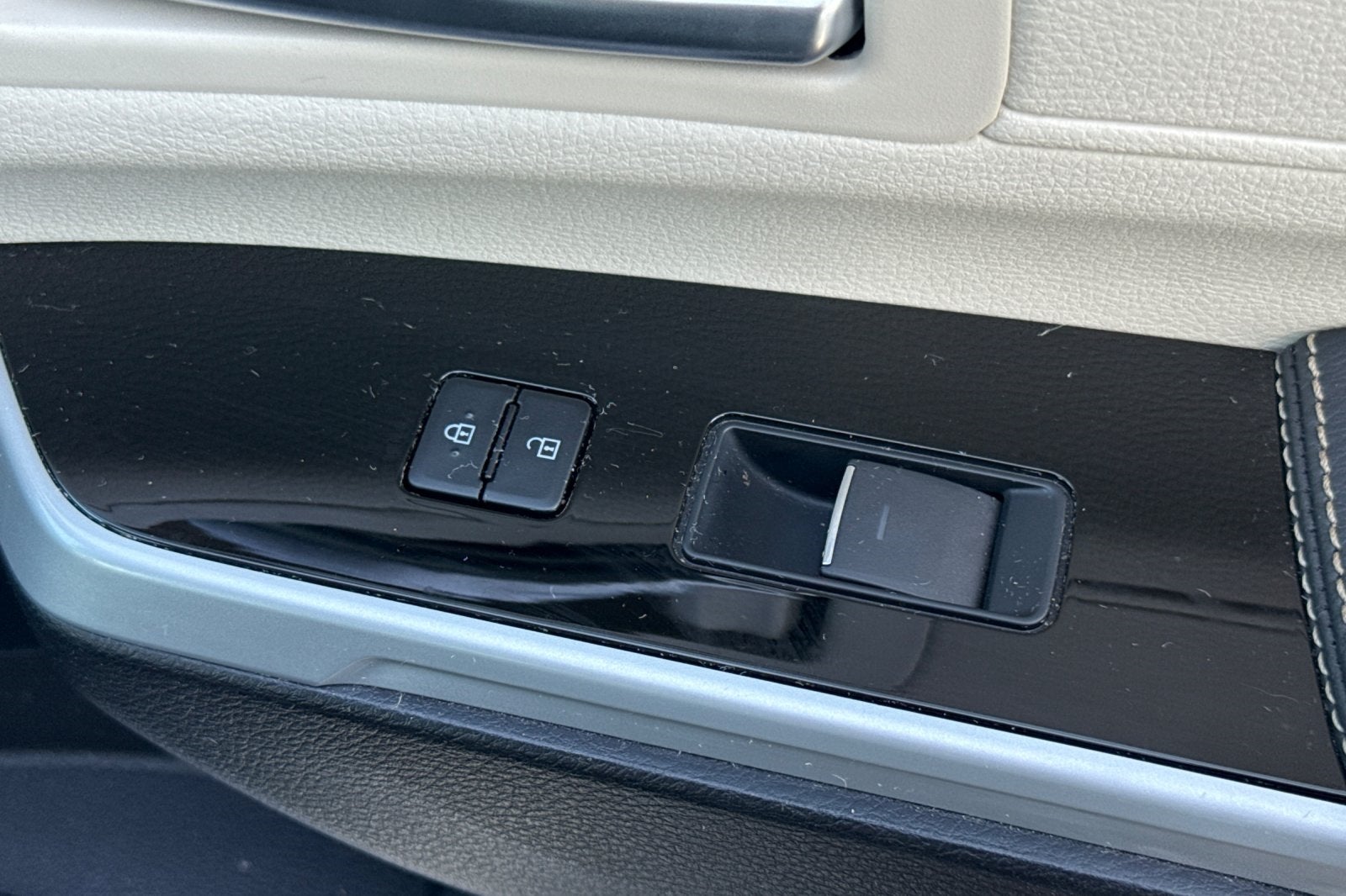 2025 Toyota Sienna Limited 7 Passenger