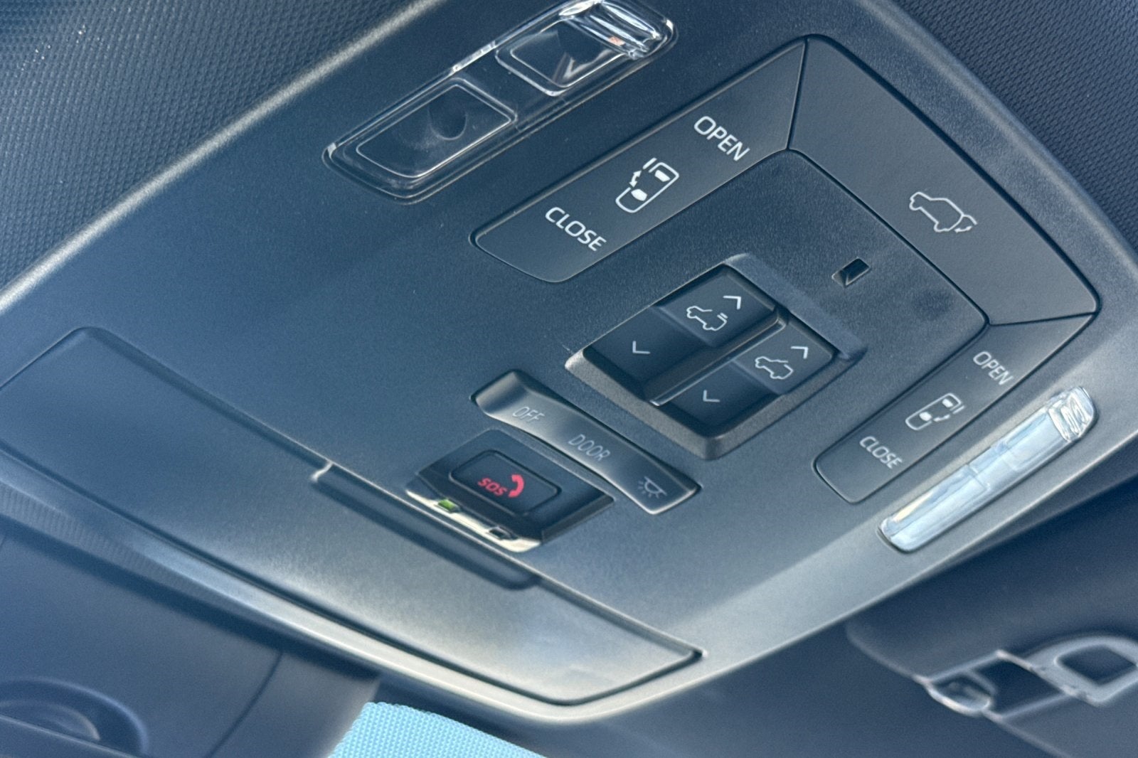 2025 Toyota Sienna Limited 7 Passenger