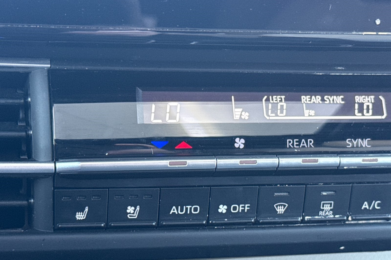 2025 Toyota Sienna Limited 7 Passenger